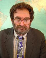 Beeldvergroting: Dr. Nak de
Weert:\' ...voor D66 kom ik op -3
zetels...\'