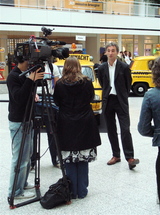 Beeldvergroting: \'...nog een stralend tv-interview...\'