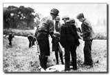 Beeldvergroting: Brownsea Island, 1907: \'...kamperen onder leiding van de oude baas...\'